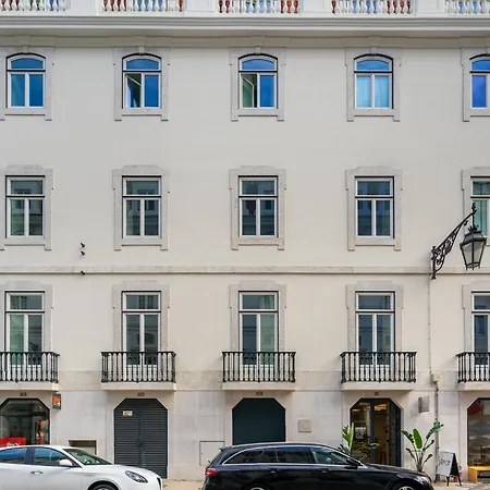 Whome Top-floor In Prime Location דירה *