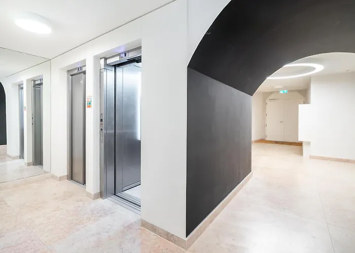 Apartament Whome Top-floor In Prime Location