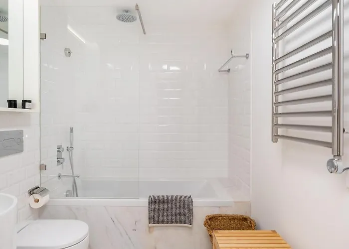 Whome Top-floor In Prime Location Apartament