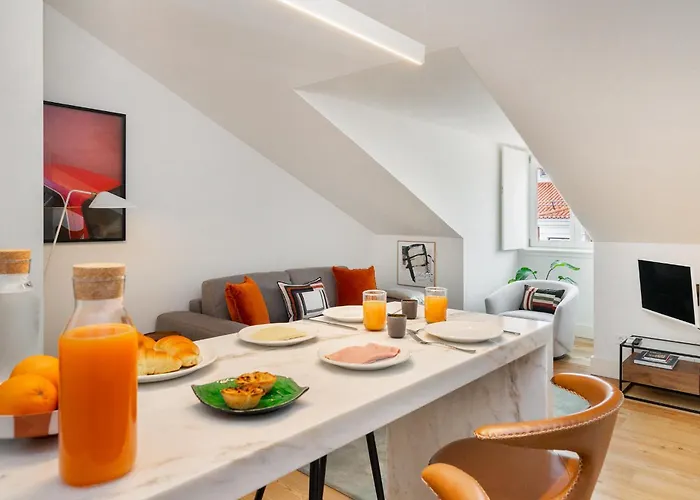 Whome Top-floor In Prime Location Apartment Lisbon