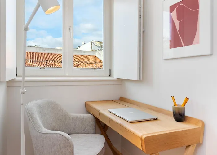 Whome Top-floor In Prime Location Lizbona