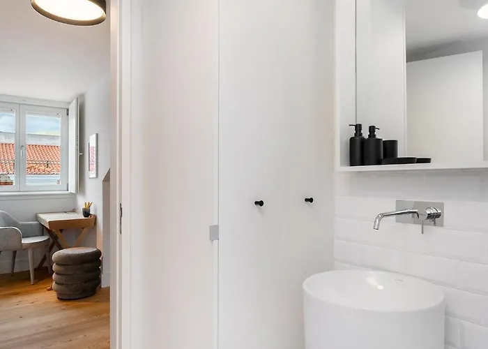 Whome Top-floor In Prime Location Lisbon