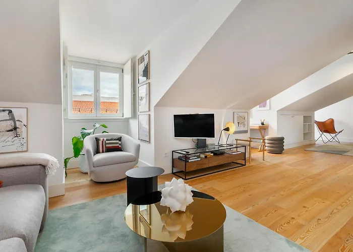 Whome Top-floor In Prime Location * Lizbona